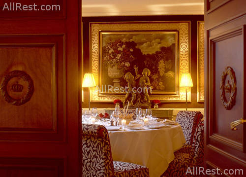 Hotel Le Royal Monceau 35